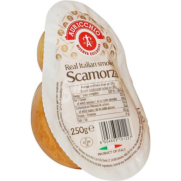 Scamorza Affumicata queso de vaca italiano pieza