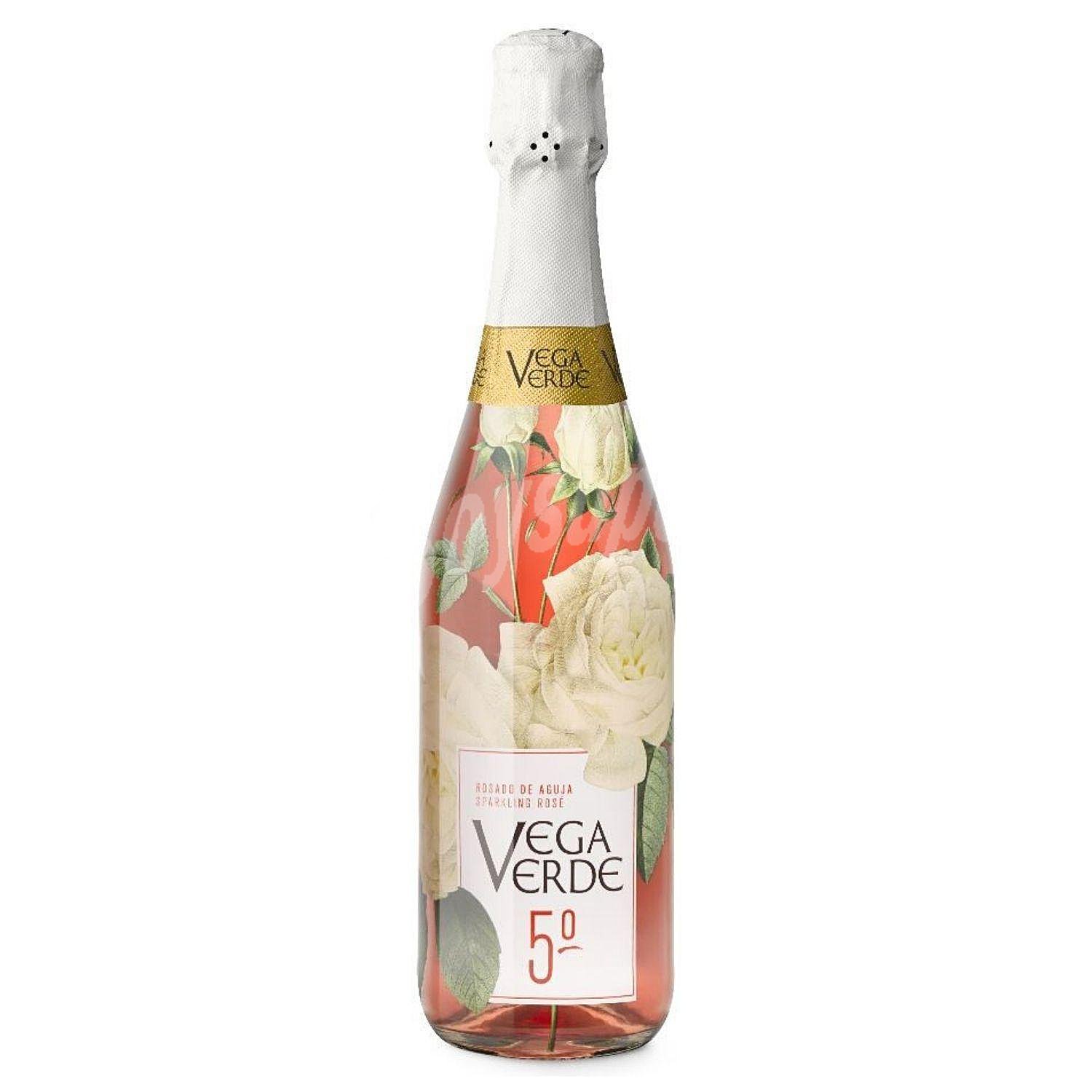 Vino rosado gasificado