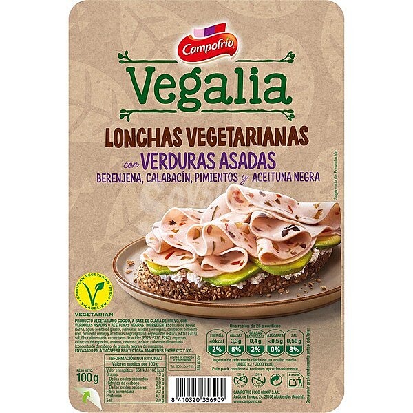 Producto vegetariano cocido a base de clara de huevo, verduras asadas y aceitunas negras