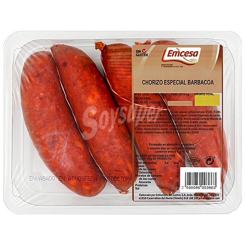 Bandeja con chorizos especiales para barbacoa, elaborados sin gluten emcesa