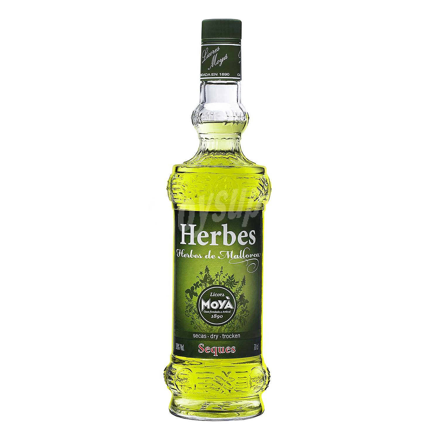 Licor de hierbas secas Moya