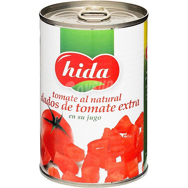 Tomate natural en dados