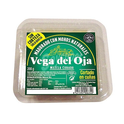 Vega DEL OJA Queso mezcla curado cortado en cuña, madurado con mohos naturalers vega DEL OJA