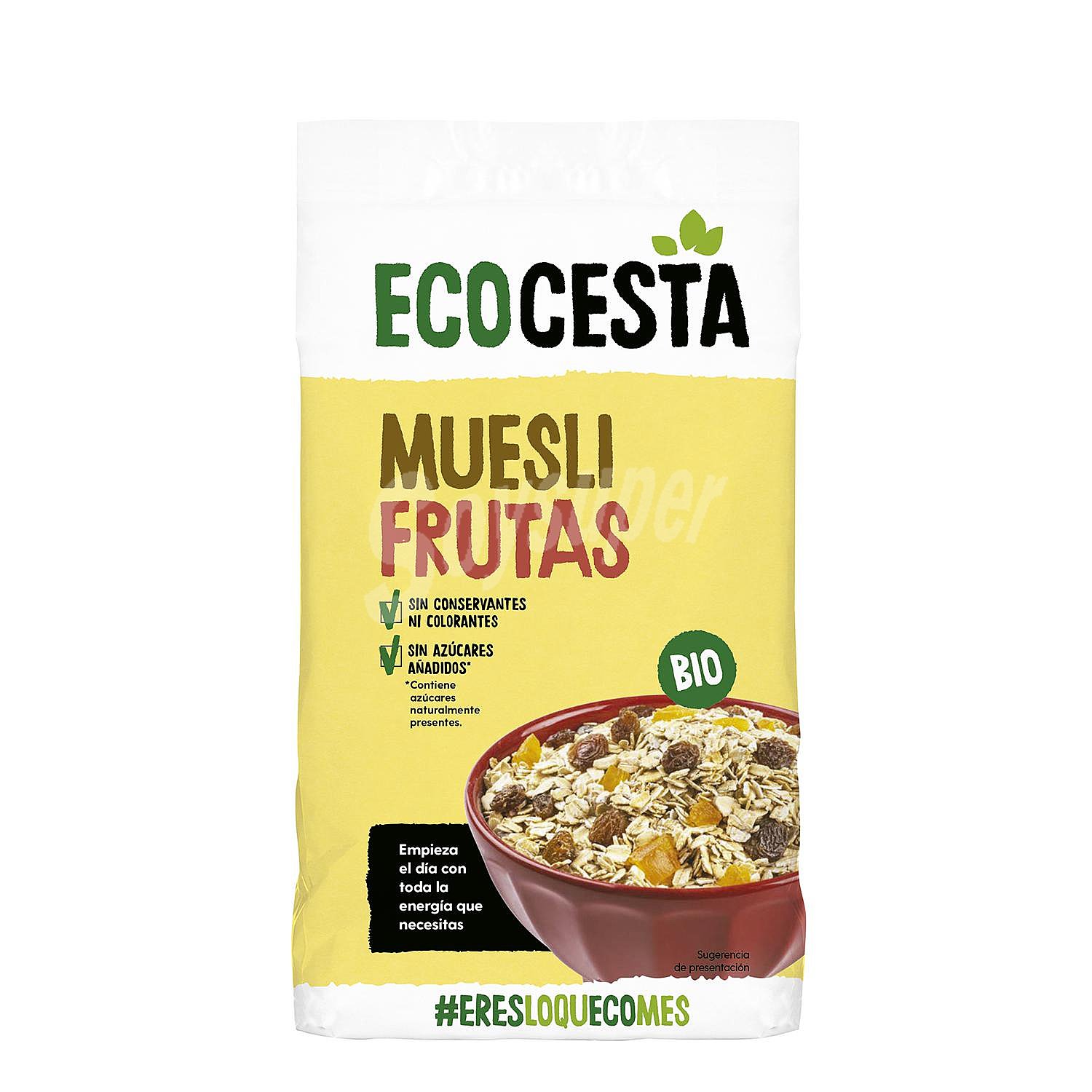 Cereales muesli y frutas de cultivo ecológico