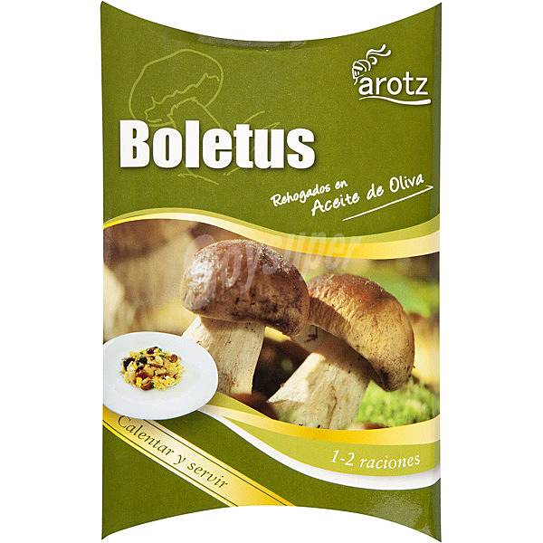 Boletus rehogados en aceite de oliva calentar y servir