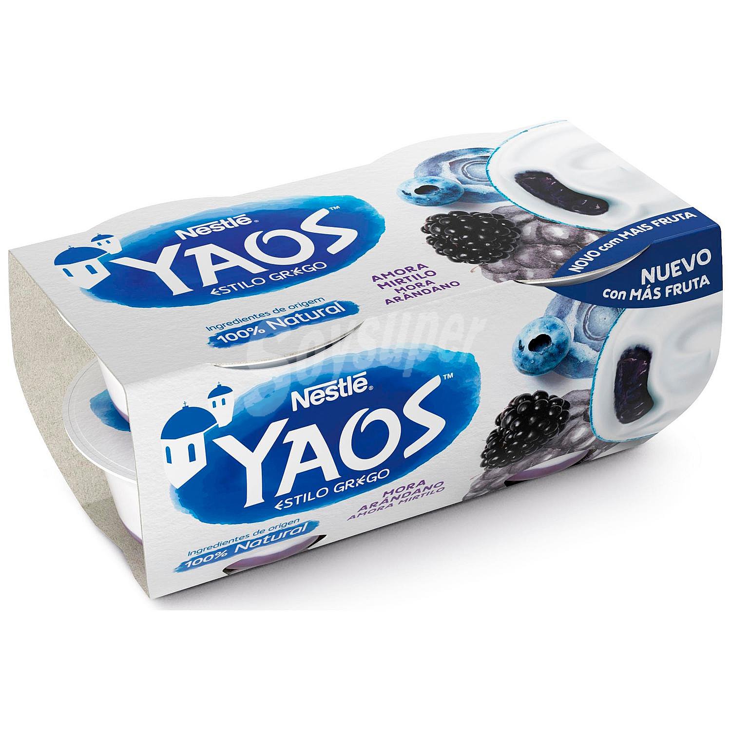 Yogur griego con moras y arándanos