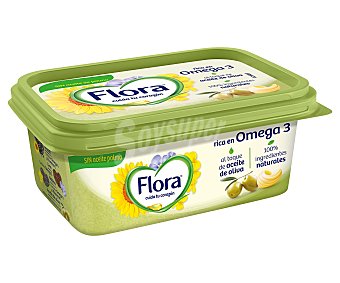 Flora Tarrina de margarina con un toque de aceite de oliva (70% de materia grasa) flora